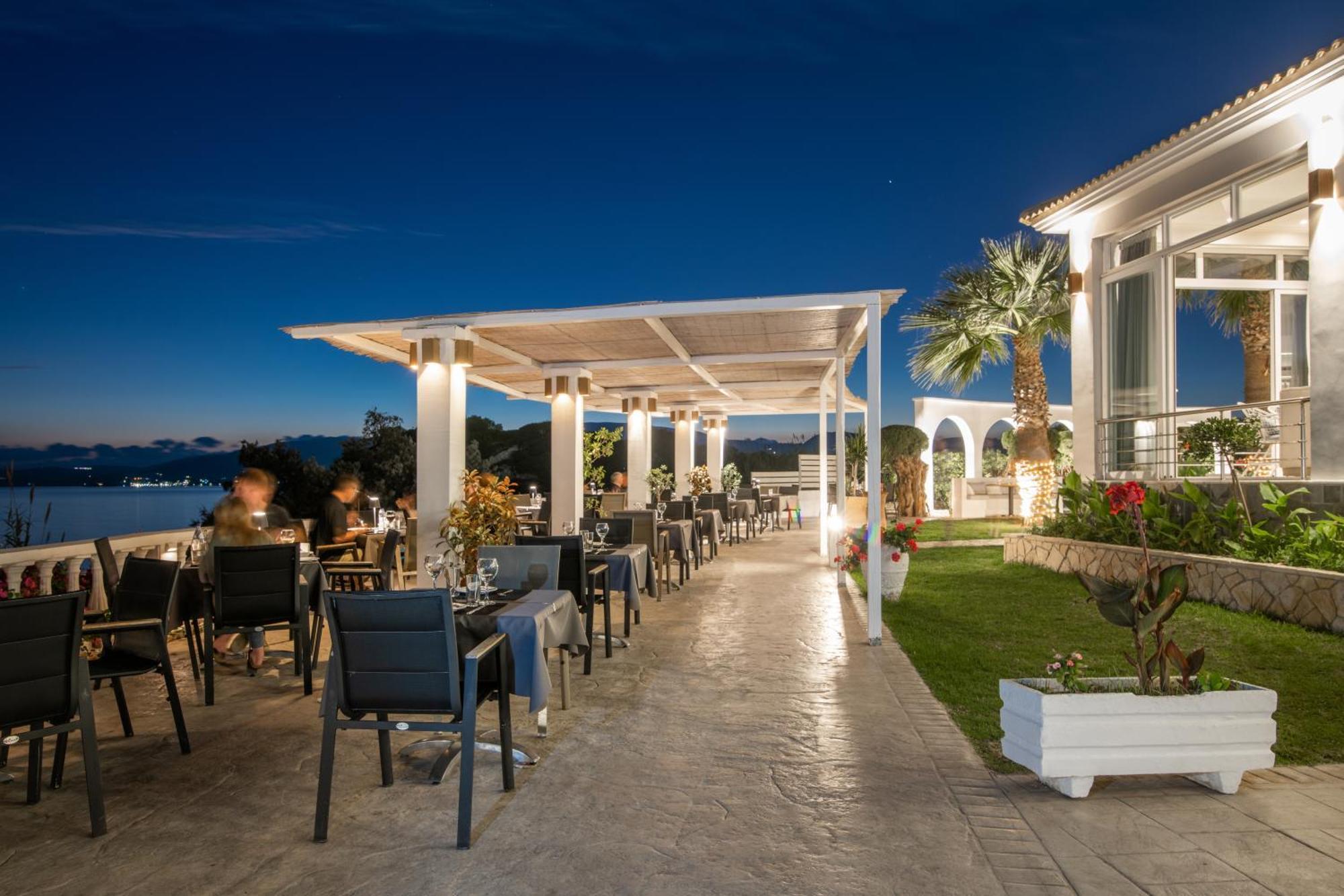 Crystal Beach Hotel Kalamákion Exterior foto